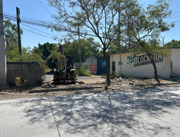 Soluciona SEDUMA problema de vialidad en la avenida República de México.