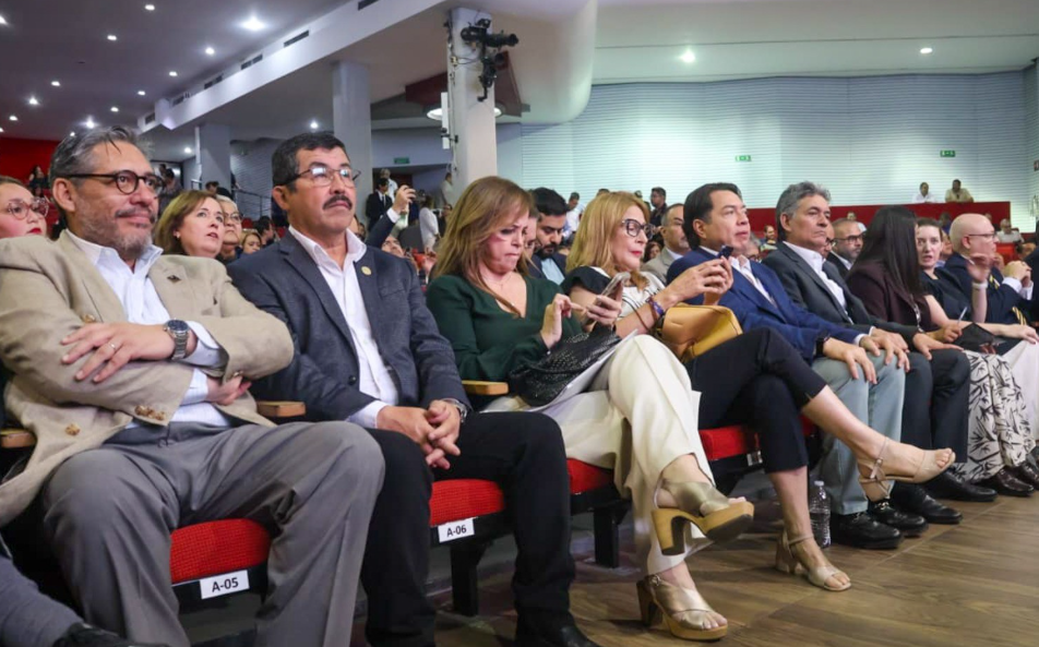 Se suma la UAT al proyecto nacional para construir entornos digitales más humanos y seguros