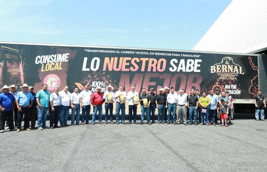 Da Américo banderazo a primer embarque de carbón tamaulipeco a Estados Unidos