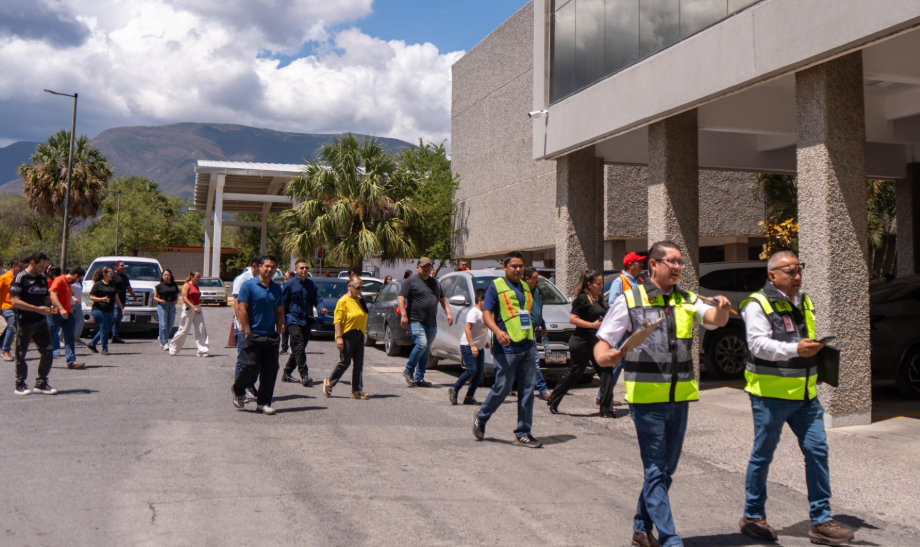 La UAT fortalece la cultura de prevención con simulacro de evacuación en el CU Victoria
