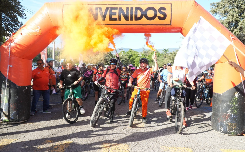 Encabeza el rector Dámaso Anaya la Gran Rodada UAT 14K en Ciudad Victoria