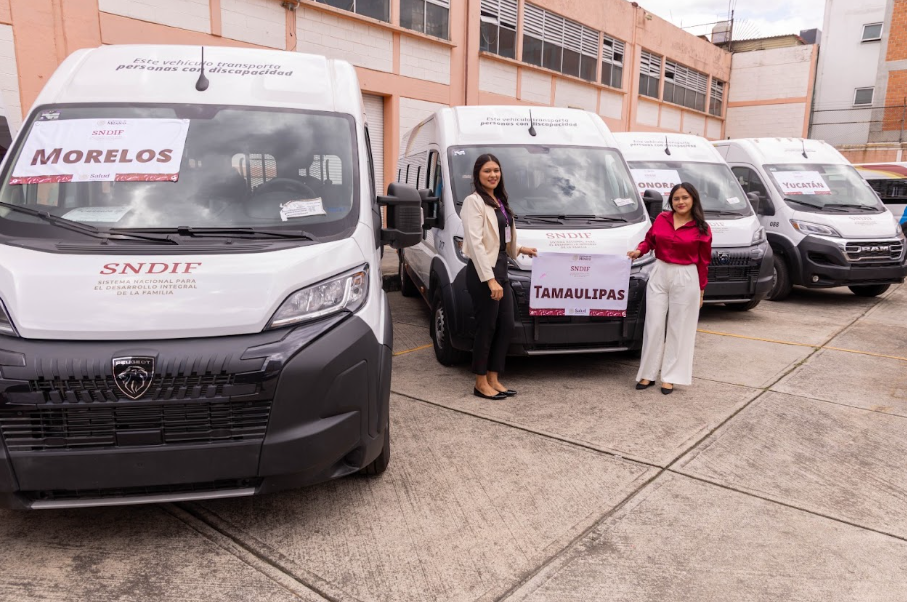Recibe DIF Tamaulipas tres vehículos adaptados para fortalecer atención a personas con discapacidad
