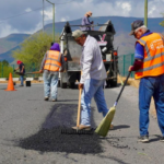 Sigue plan de rehabilitación de pavimentos mejorando vialidades.