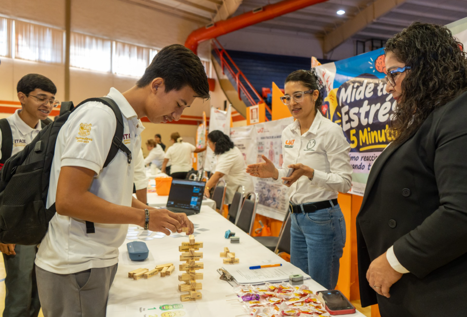 Fomenta UAT la vocación científica en la juventud con el “Día de la Investigación 2026”