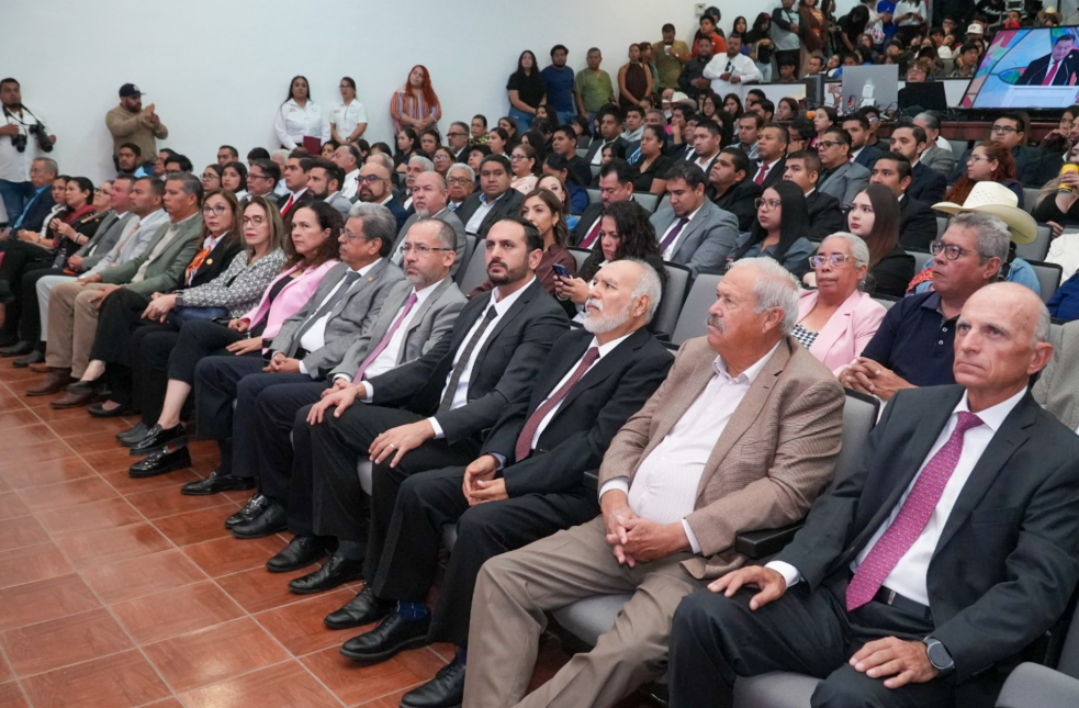 Inauguran Congreso de Ciencias Veterinarias en el 69 Aniversario de la FMVZ de la UAT